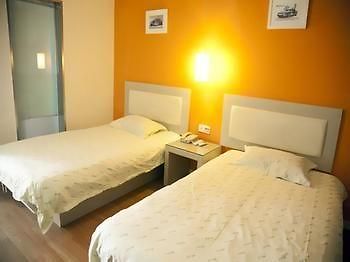 Suez Bus Hotel Уенжоу Екстериор снимка
